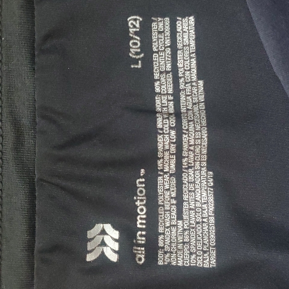 All In Motion running shorts with pockets. Size 10/12. - Picture 3 of 3